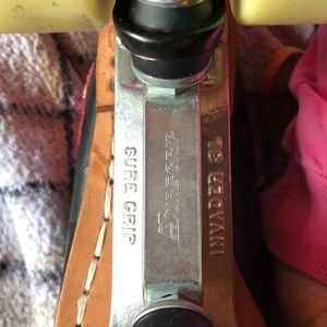 Additional pics of skates